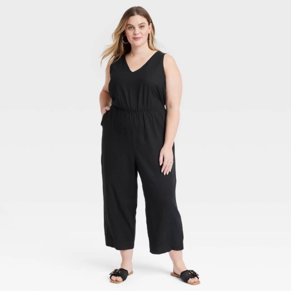 Women’s Linen V-Neck Jumpsuit